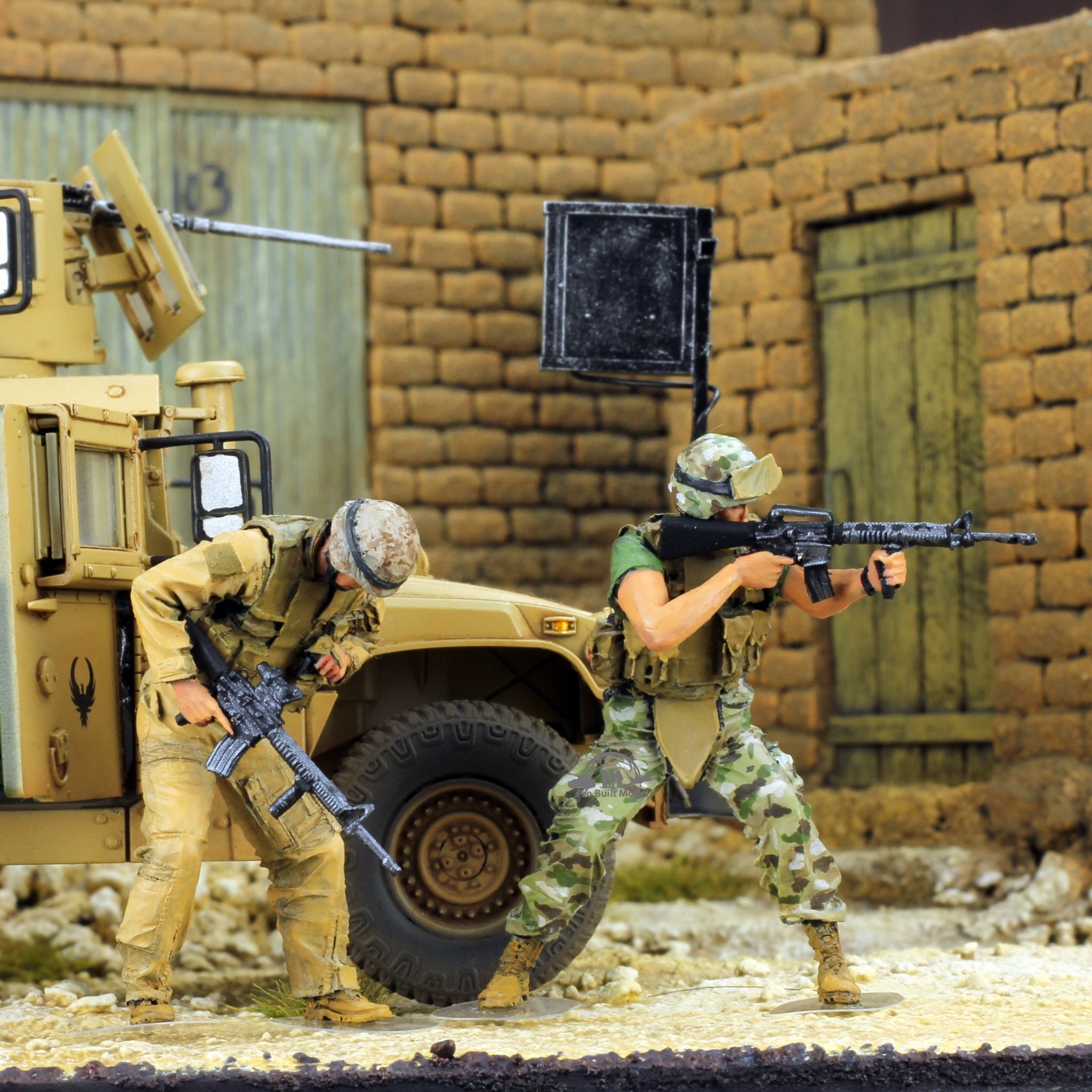 1/35 Rebel Humvee – Moyen-Orient – Modèle Assemblé Et Peint – Occasion