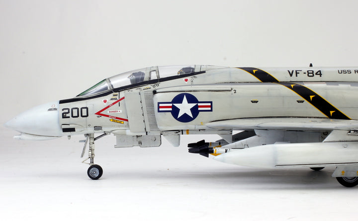 US Navy Aircraft F-4J Phantom VF-84 Jolly Rogers Vietnam war - 1
