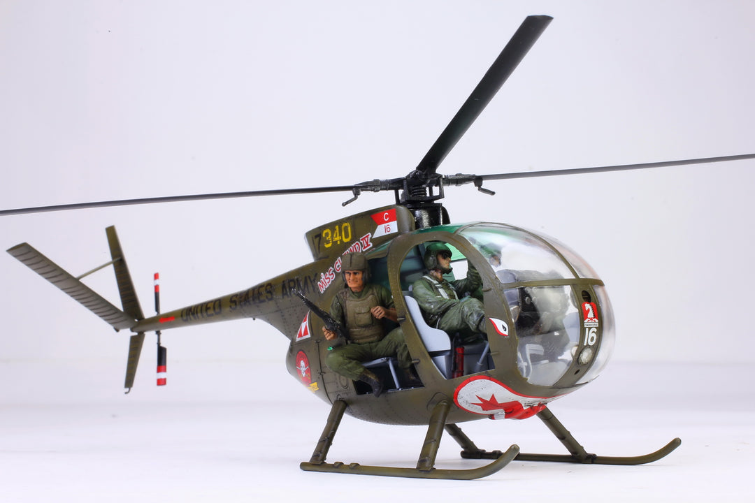 Hélicoptère US Army OH-6A Cayuse - Échelle 1:100, 6,9 Cm, Alliage Moulé, Avec Présentoir