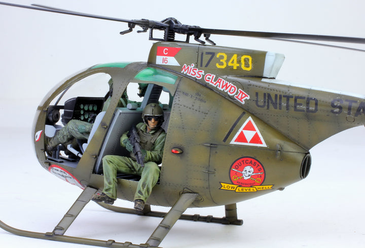 Bell UH-1C Iroquois Huey Gunship Helicopter - 1/48 - Vietnam War