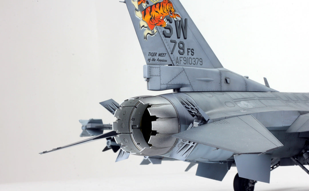 1/32 F-16CJ Viper – Tamiya 60315, Engine & Weapons – ProBuiltModel