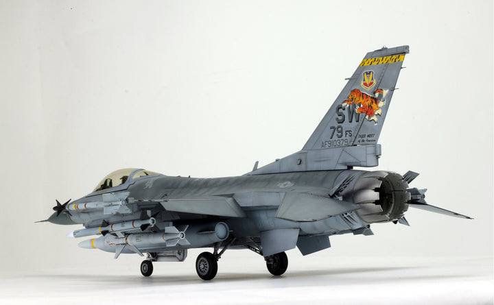 1/32 F-16CJ Viper – Tamiya 60315, Engine & Weapons – ProBuiltModel