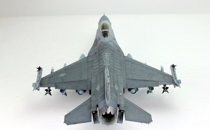 1/32 F-16CJ Viper – Tamiya 60315, Engine & Weapons – ProBuiltModel