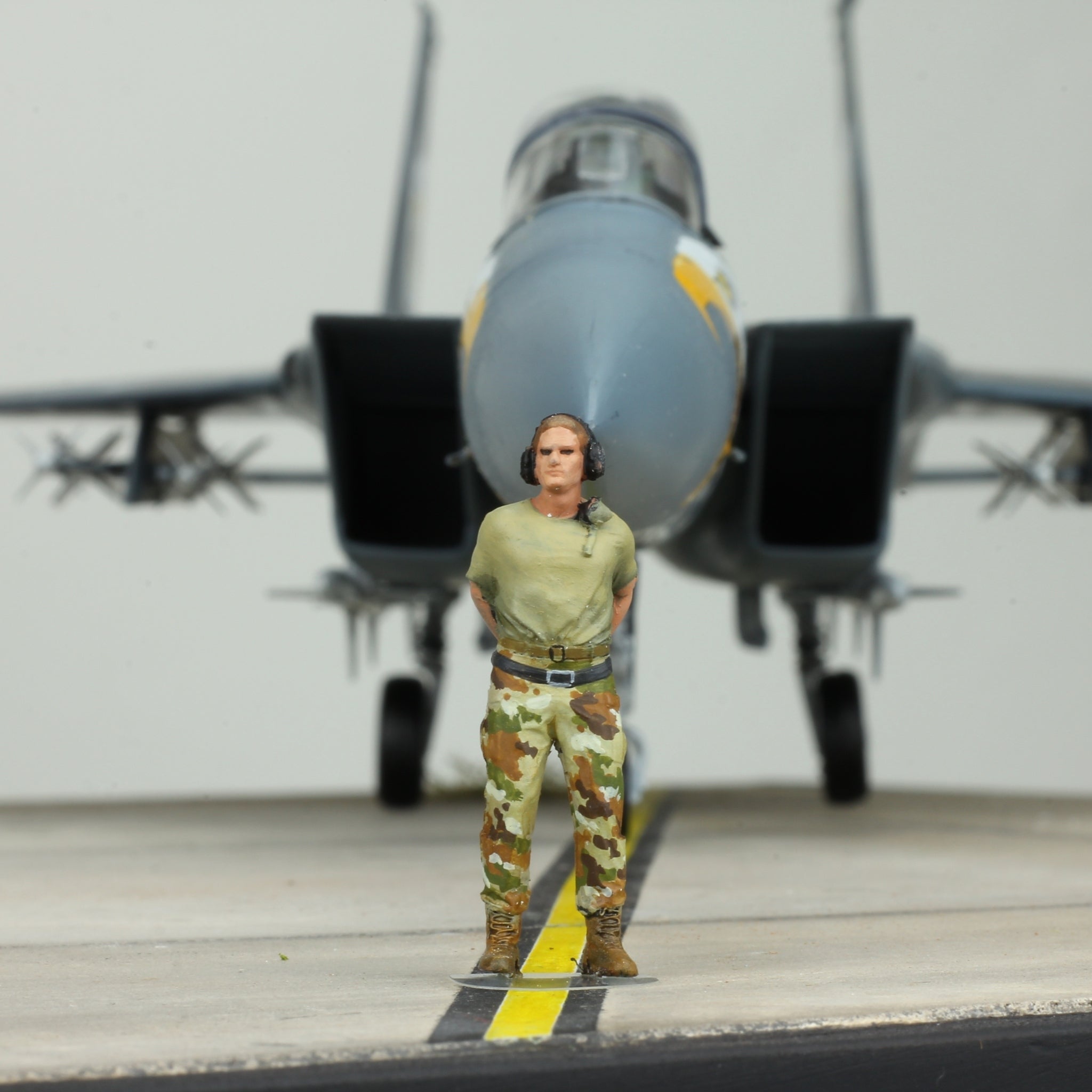 Pro-Painted 1:48 Modern USAF Crew – ProBuiltModel