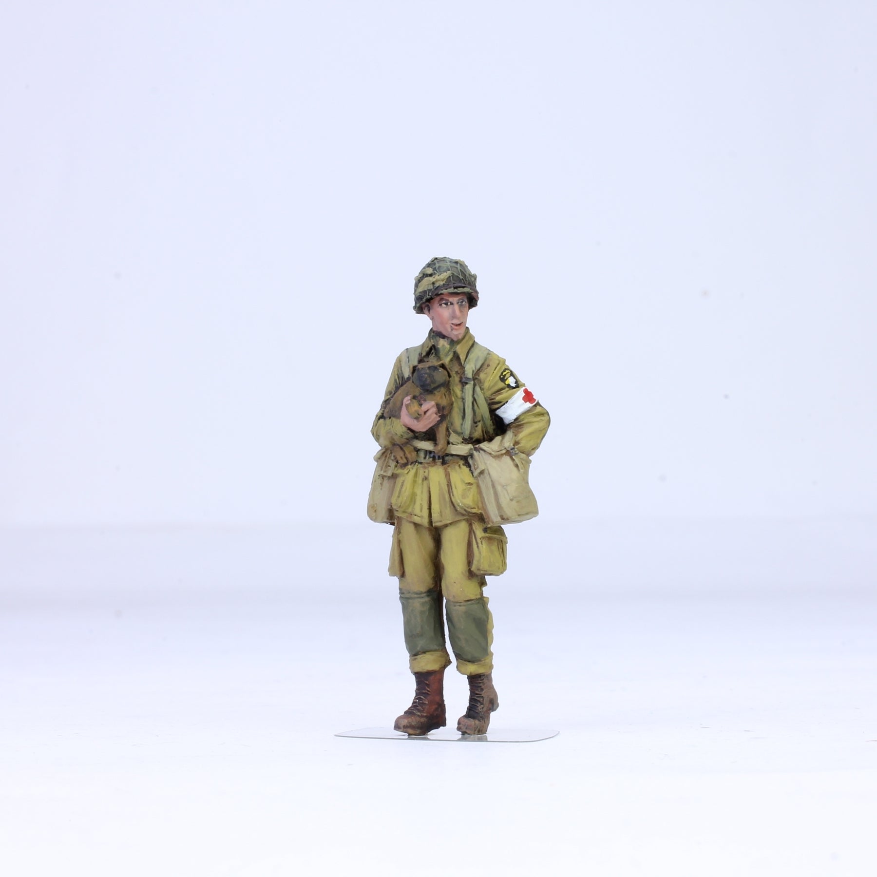 US Airborne Paratrooper (Normandy 1944), 1/35, WW2, Alpine Miniatures
