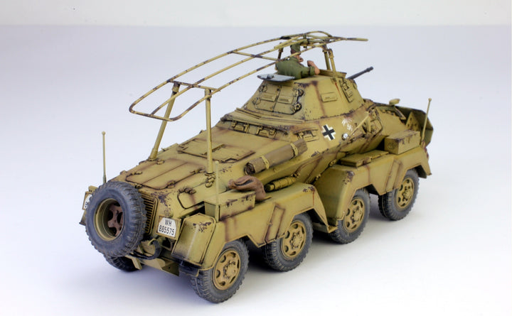 ProBuilt Model 1:35 Sd.Kfz.232 Schwere PanzerSpahwagen 8-RAD