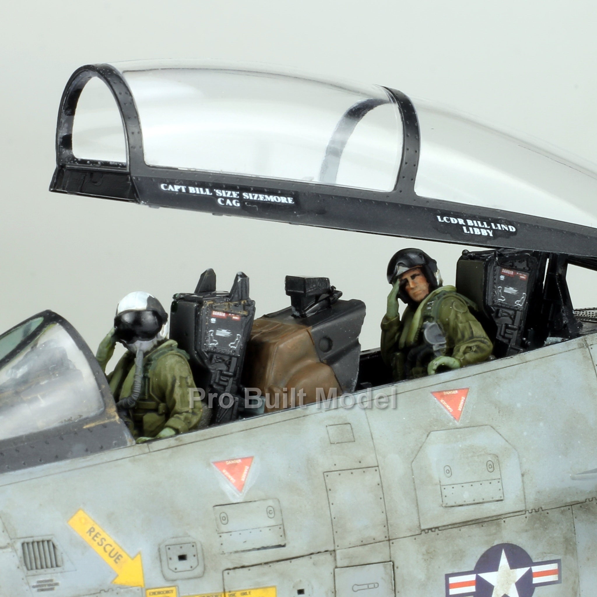1:48 US Fighter Pilot Figures (Set of 2) – Hand Painted for F-14 & F-18 ...