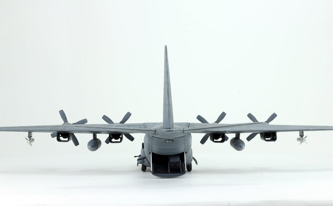 PreOrder 1:72 ProBuilt USAF AC-130H Spectre Modern Warfare