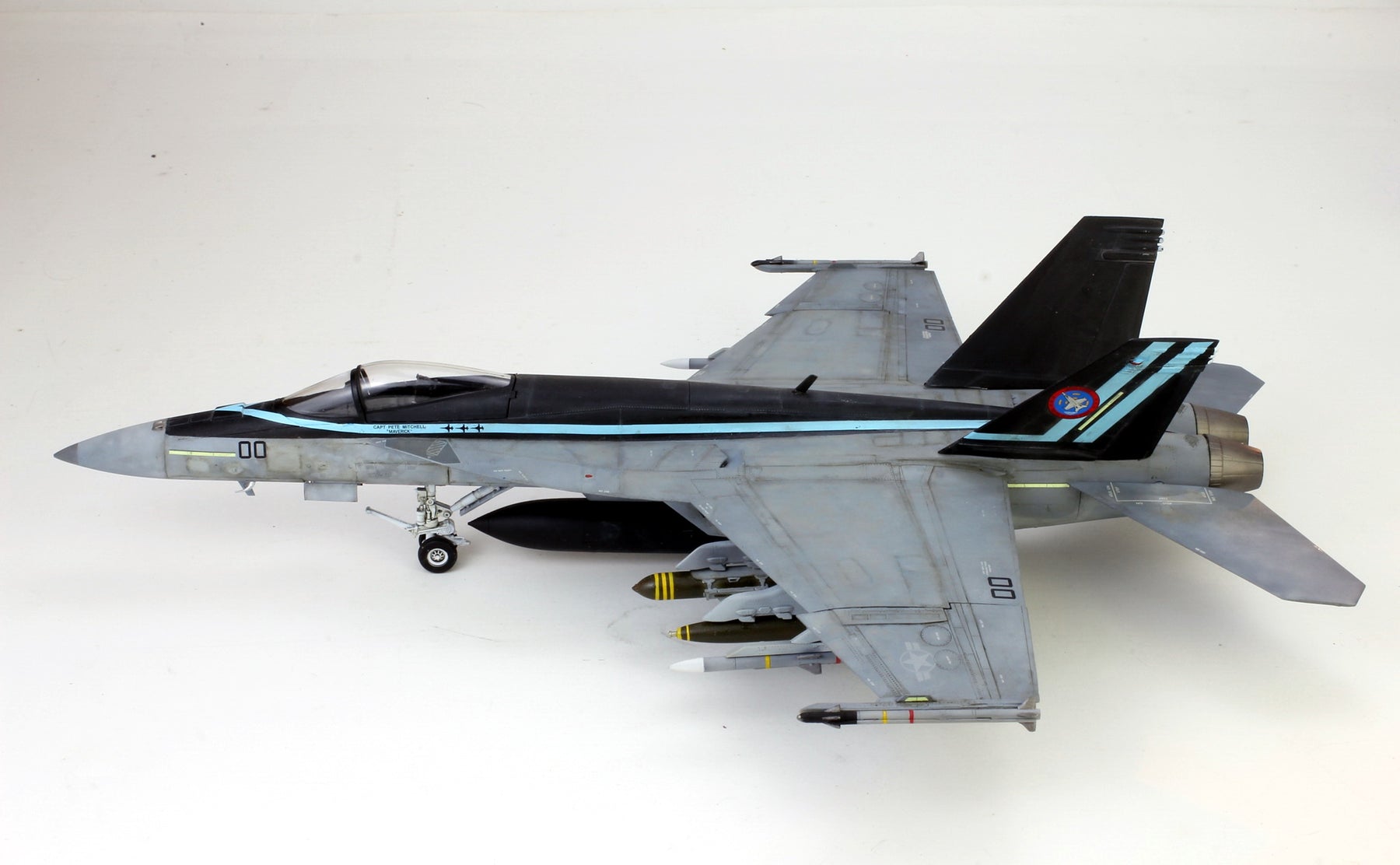 F/A-18A Hornet Fighter Jet 1:48 - AMT F/A-18A Hornet Fighter Jet 1:48 - AMT