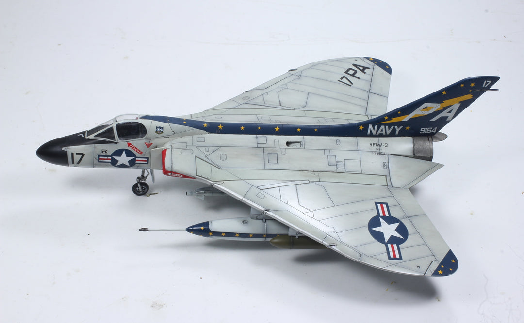 タミヤ 1/48 F4D スカイレイ 完成品 Amazon | タミヤ 1/72 ウォーバードコレクション No.41 アメリカ