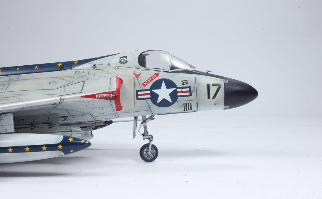 タミヤ 1/48 F4D スカイレイ 完成品 タミヤ 1/48 傑作機シリーズ ダグラス F4D-1 スカイレイ | タミヤ