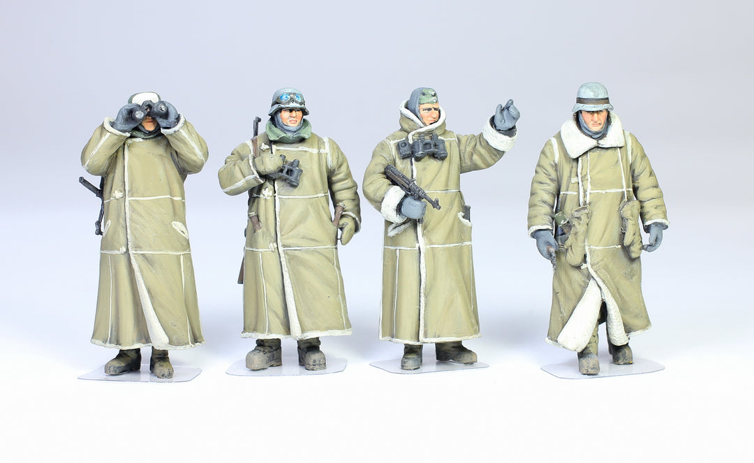 German Infantry in Wachtmantel Leningrad 1943, 1/35 Scaled Ratio