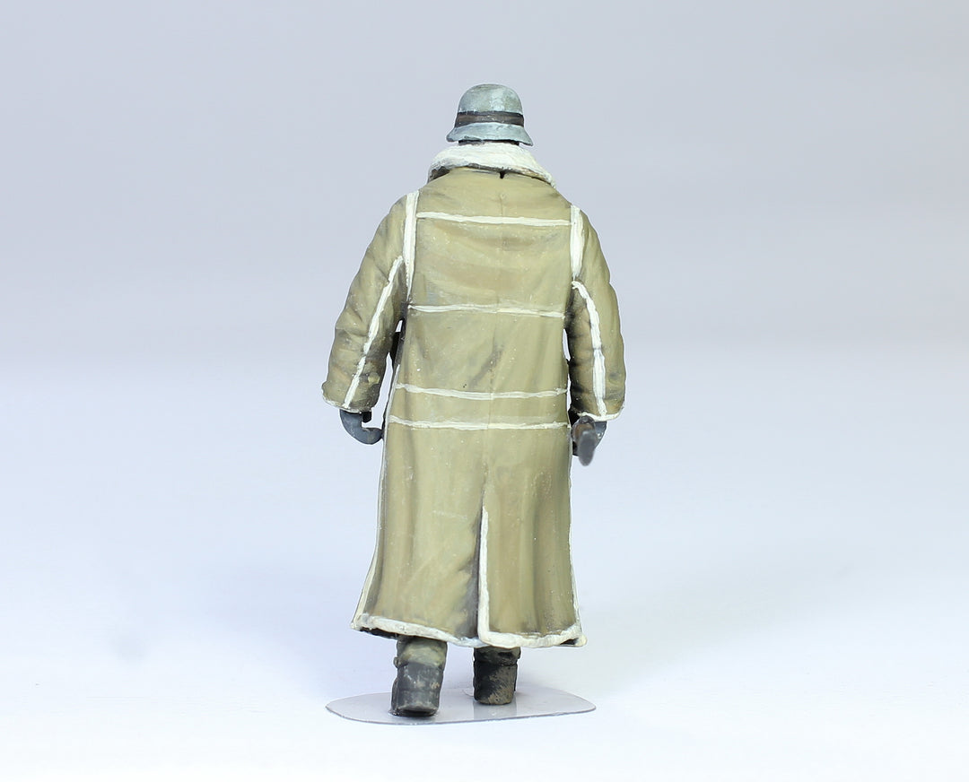 German Infantry in Wachtmantel Leningrad 1943, 1/35 Scaled Ratio