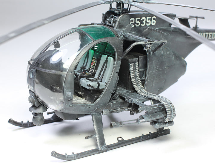航空機・ヘリコプター AH-6M Little Bird Nightstalkers 1/35 AH-6M/MH-6M Little Bird Night Stalkers with 6 Figures | HLJ.com