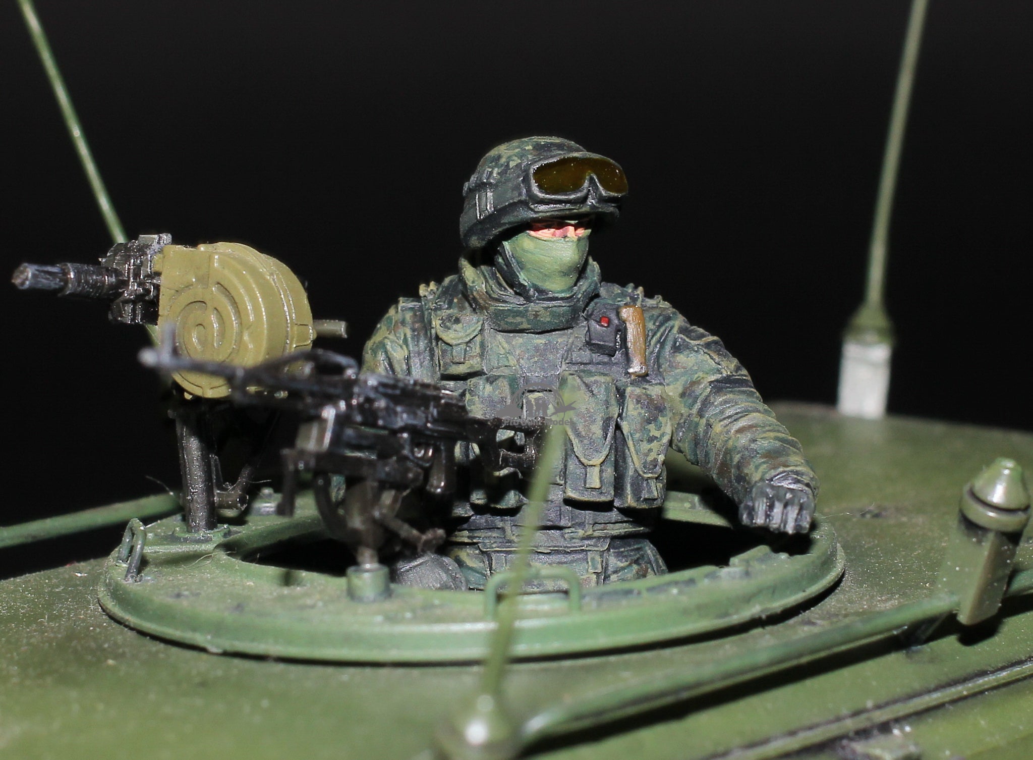 Modern Russian Armored Vehicle Gunner Crew , 1/35 Scaled Ratio, Modern ...