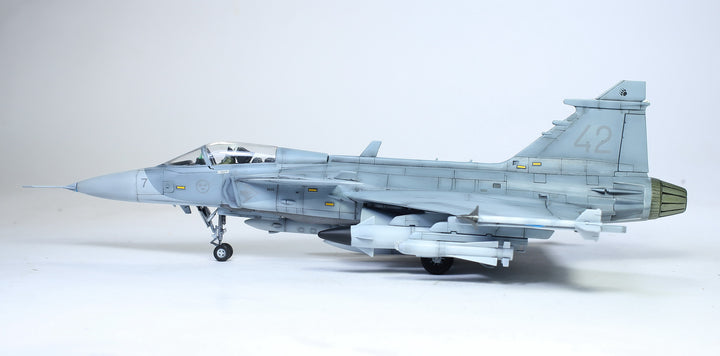 PreOrder 1:48 SAAB JAS 39 A Gripen – Handcrafted Fighter Jet Model