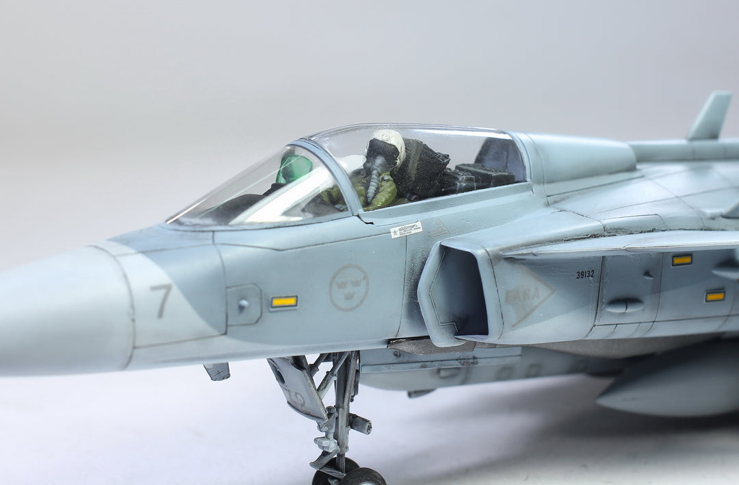 PreOrder 1:48 SAAB JAS 39 A Gripen – Handcrafted Fighter Jet Model