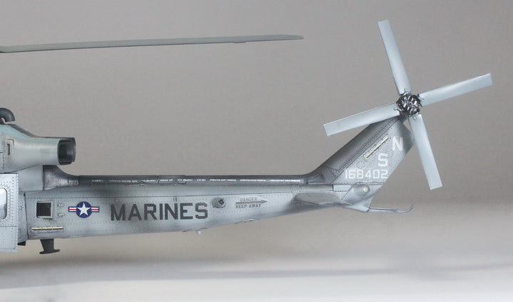 キティホーク 1/48 UH-1Y ヴェノム （完成品） PreOrder 1:48 ProBuilt UH-1Y Venom Helicopter Model | Kitty Hawk