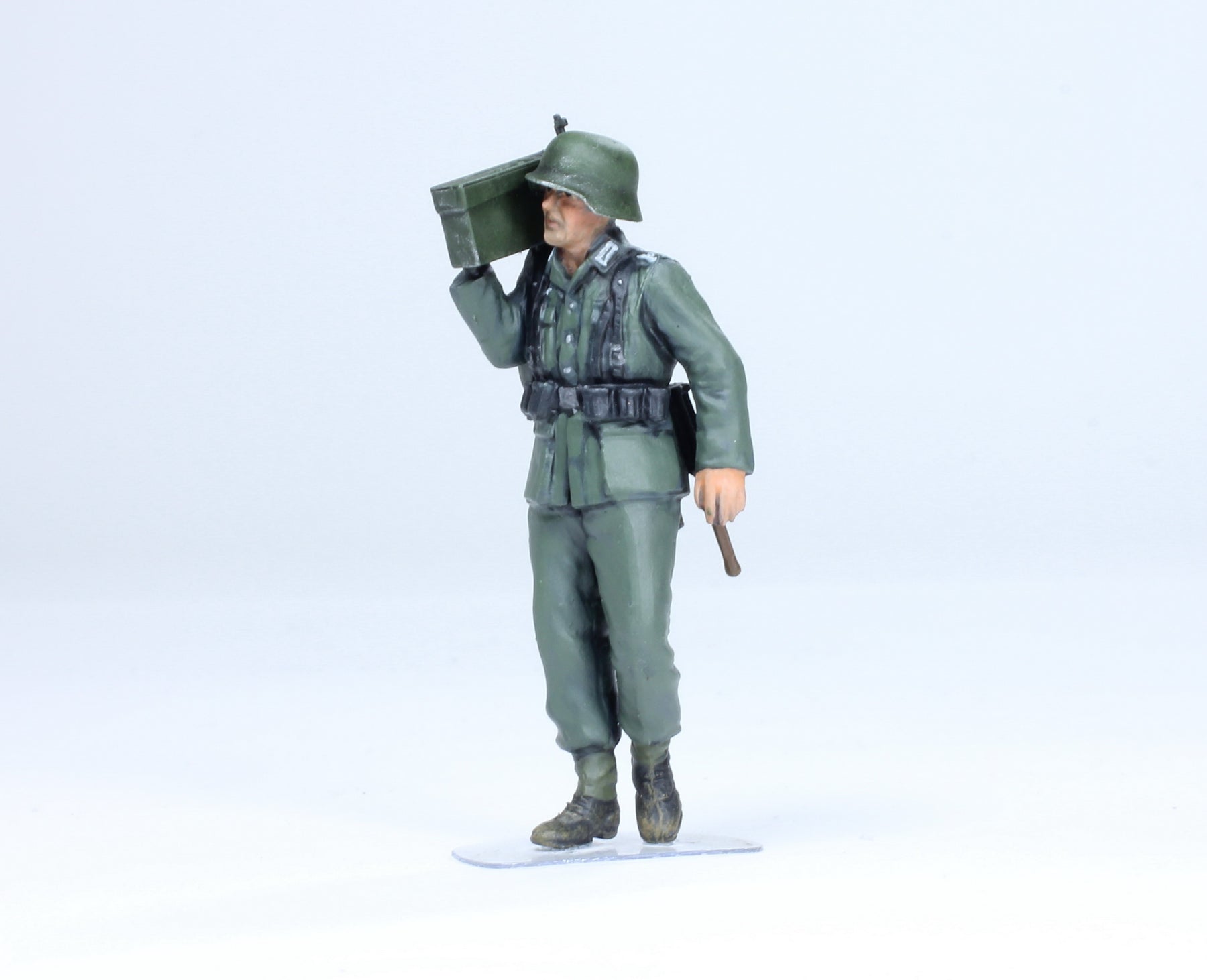 Tamiya German Infantry Figure Set Mid-WWII Kit 35371 Scale 1/35