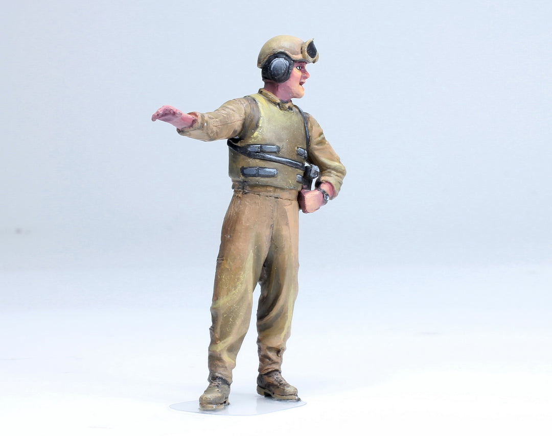 Modern US Tankers & Middle East Old man (05 figures & 02 Sheeps