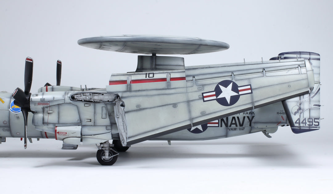 US Navy E-2C Hawkeye (Folded wings) - 1/48 Scaled Ratio Pro Built