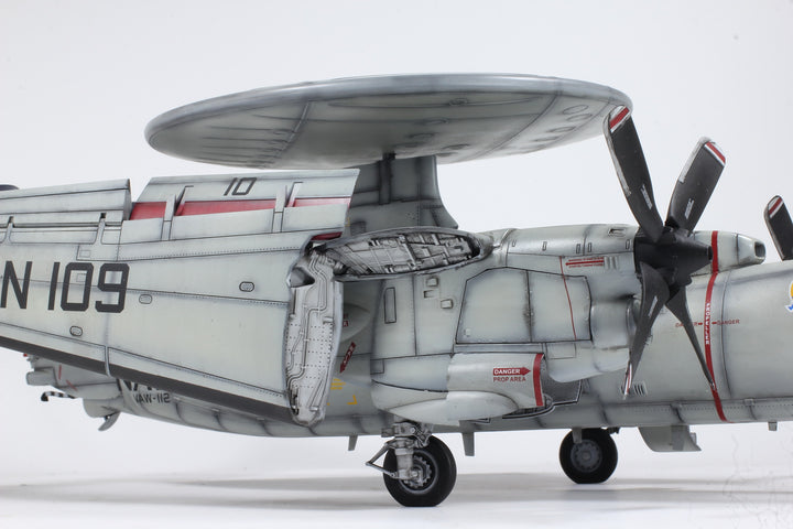 US Navy E-2C Hawkeye (Folded wings) - 1/48 Scaled Ratio Pro Built