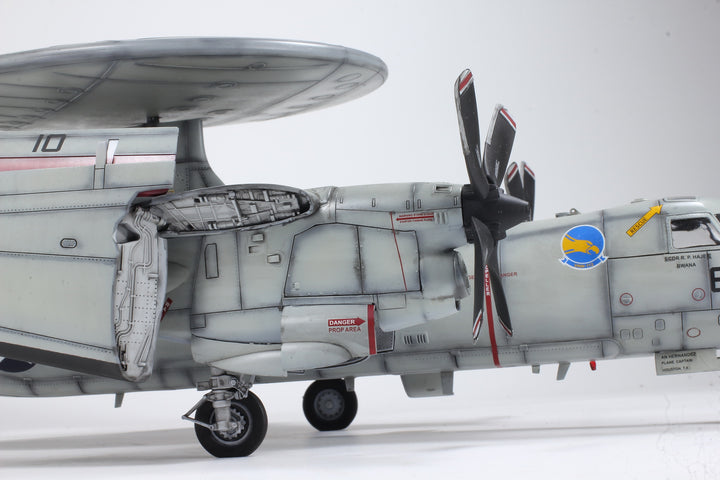 US NAVY E2C HAWKEYE. 完成品 Rare MINT 1:72 Air Force 1 Aircraft Grumman E-2C Hawkeye USN VAW
